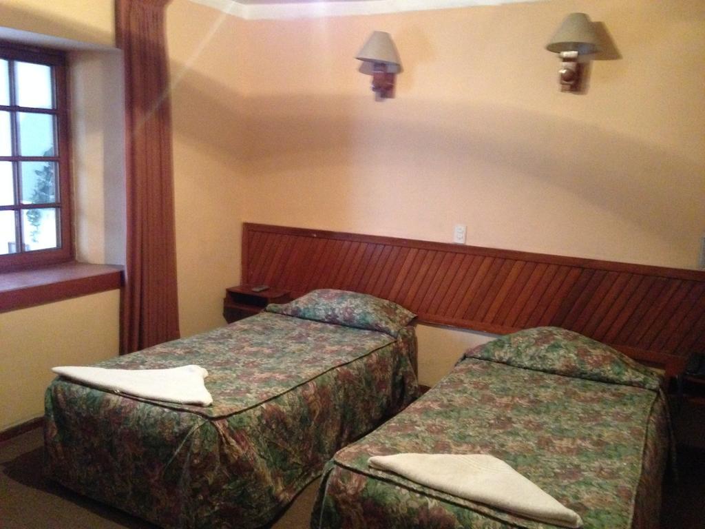 هواراس Hospedaje Casa Blanca الغرفة الصورة